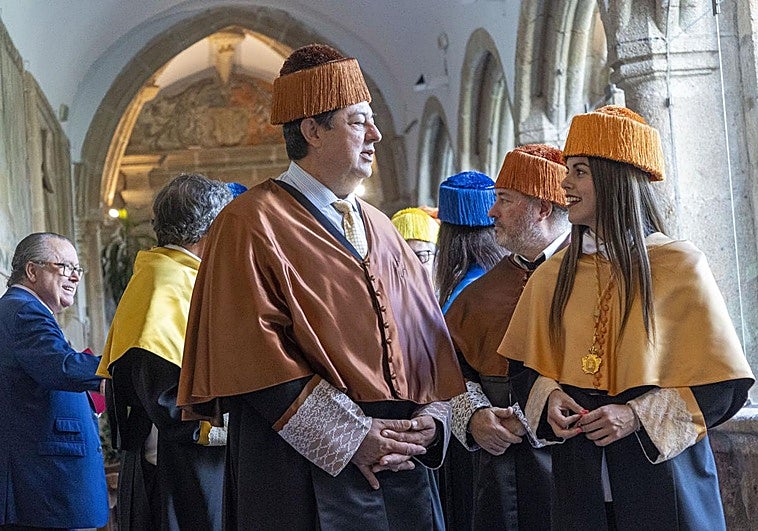 La UEx afronta el curso 2025/26 con más alumnos y con el reto de conseguir una mejor financiación