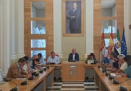 Comisión de Urbanismo celebrada en el Ayuntamiento de Cáceres este jueves.