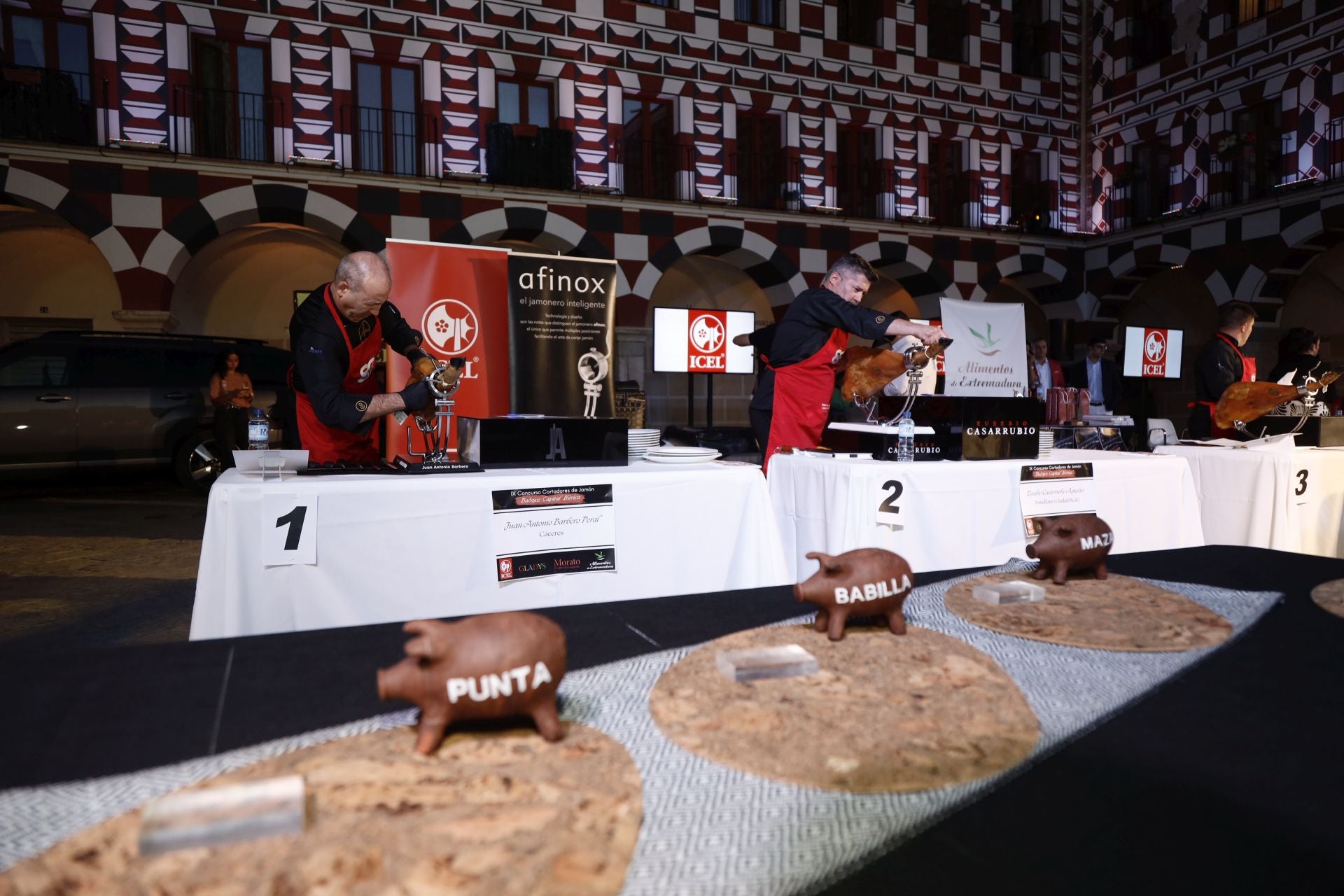 El concurso de cortadores de Badajoz, en imágenes