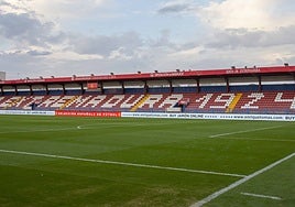 El Cacereño jugará su primer partido como local en el Francisco de la Hera.