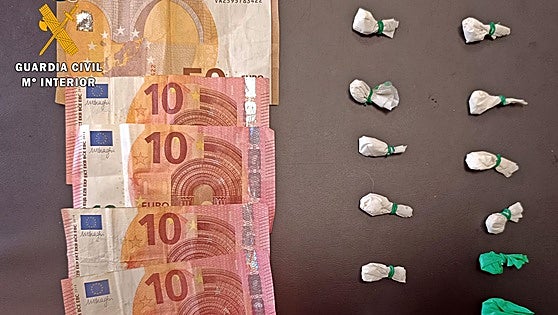 Detenido con 13 papelinas de cocaína un vecino de Alange durante las fiestas