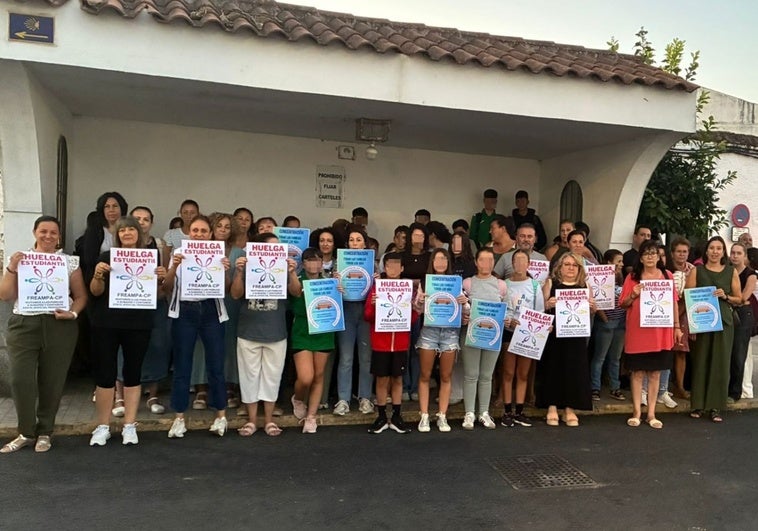 Acuerdo entre la Junta de Extremadura y las empresas: habrá transporte escolar