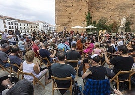Fotos | Primera 'session' del Irish Fleadh en Cáceres