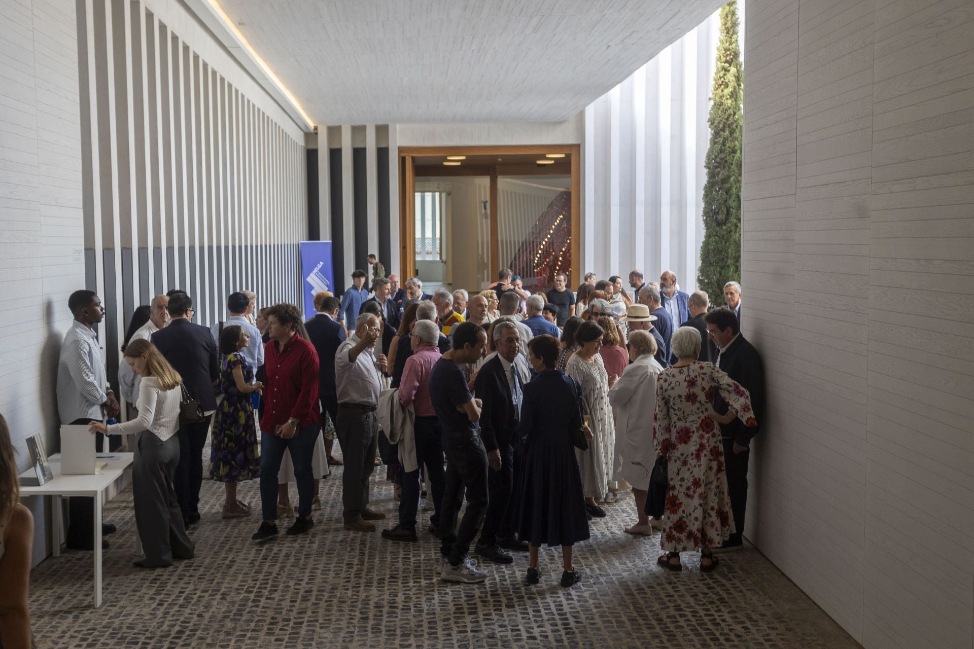 Homenaje a Helga de Alvear