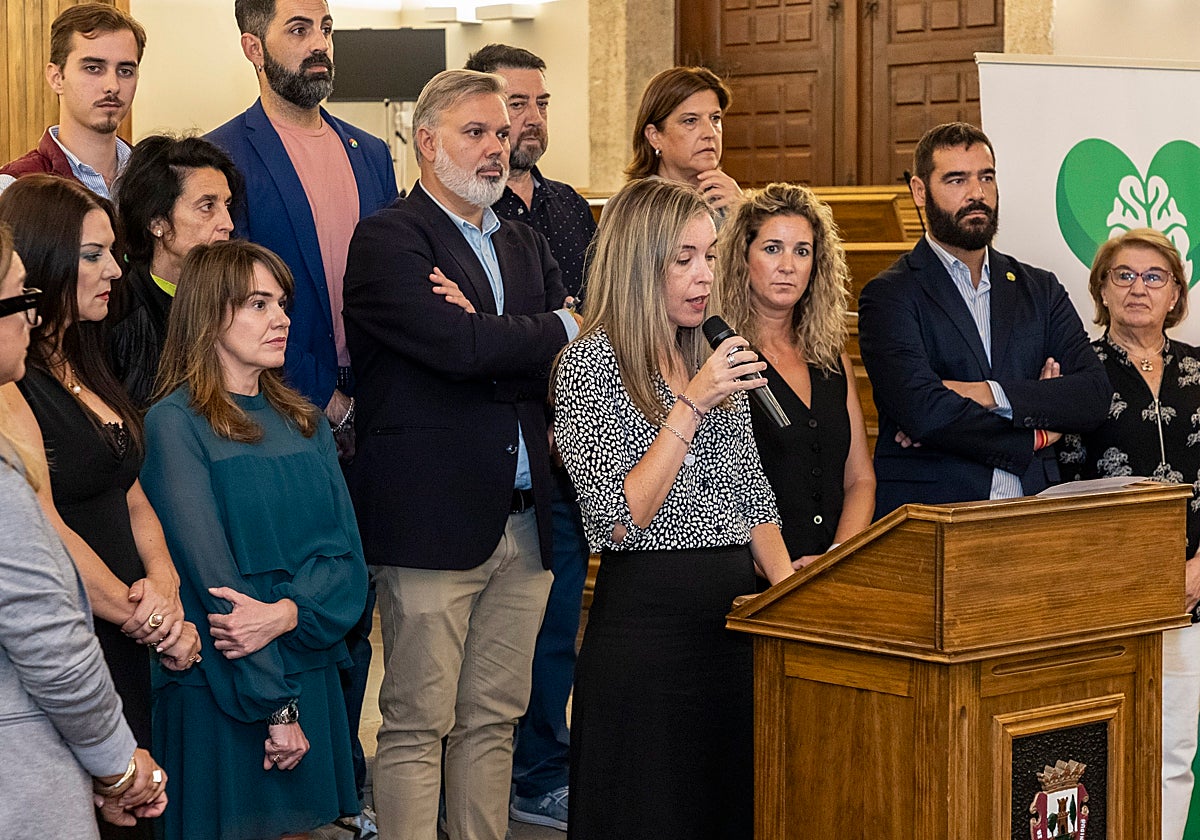El salón de plenos del Ayuntamiento volverá a acoger este lunes el acto institucional.
