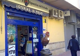 Administración de Orihuela en la que se selló uno de los boletos acertantes.