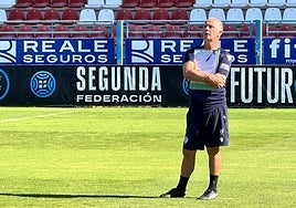 Cisqui, entrenador azulgrana, durante un entrenamiento.