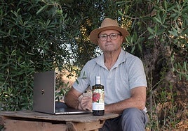 Lorenzo Guillén, agricultor de la cooperativa