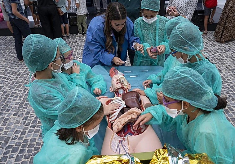 Uno de los talleres de la Noche de los Investigadores.