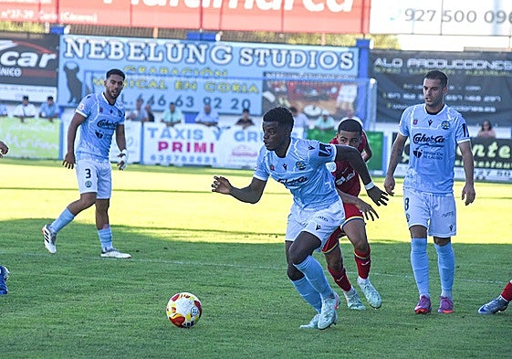 Dawda durante el partido ante el Getafe B.