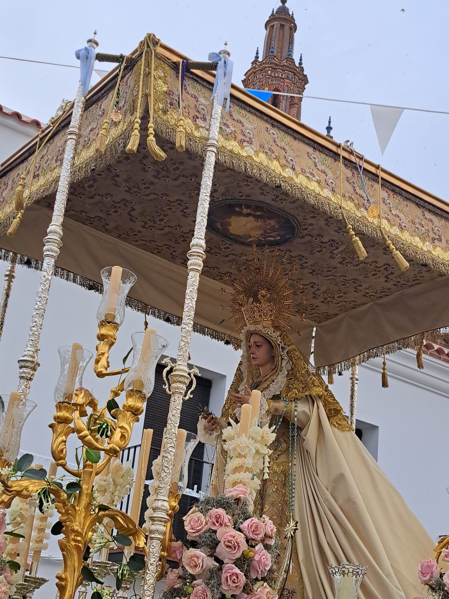 Jerez y la cofradía del Santísimo vibran con la Virgen de la Paz en su histórica procesión extraordinaria