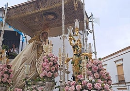 Jerez y la cofradía del Santísimo vibran con la Virgen de la Paz en su histórica procesión extraordinaria