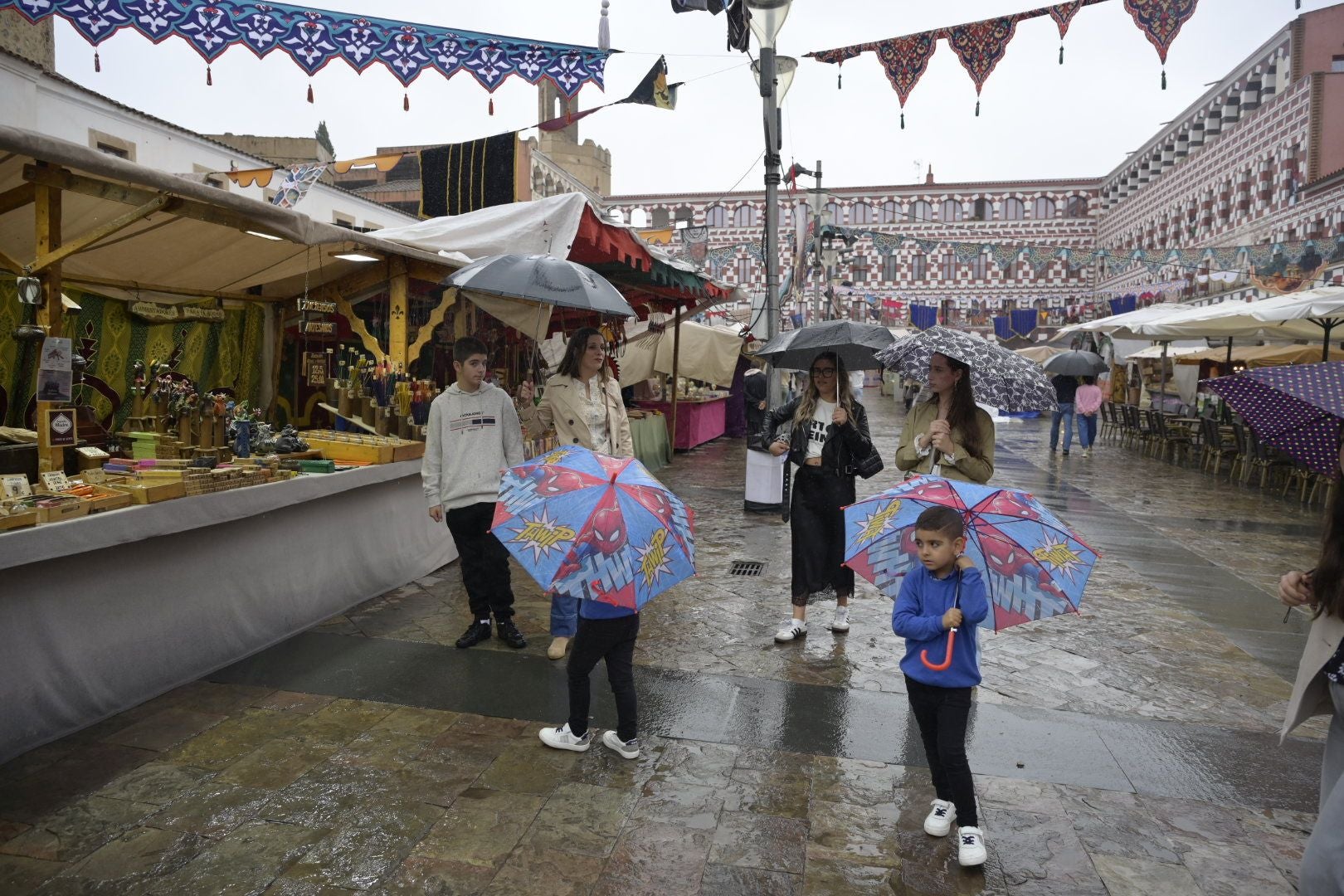 Domingo triste en Al-Mossassa, una fiesta pasada por agua