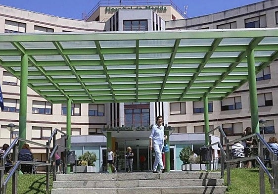 Herido un motorista de 52 años tras una salida de vía en la A-5, a la altura de Mérida