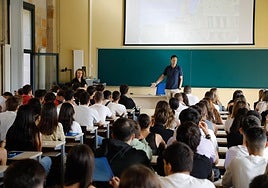 Acto de bienvenida en un instituto de la región en una imagen de archivo.