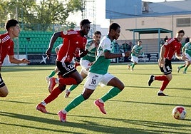 El Moralo-Montijo tuvo emoción y goles hasta el final en Navalmoral.