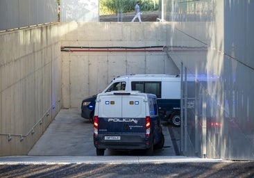 La policía investiga la relación previa de la víctima de Badajoz y su vecino para conocer el móvil