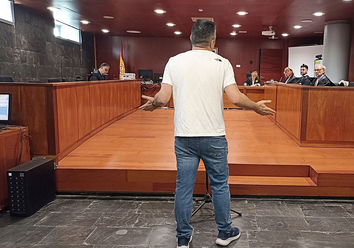 El opositor atribuyó a su experiencia en el sector editorial su capacidad para responder correctamente todas las respuestas.