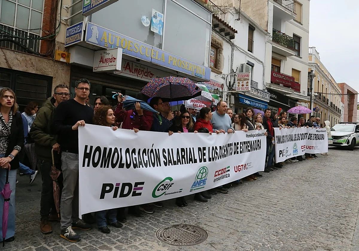 Imagen de una de las protestas de los sindicatos por la homologación salarial.