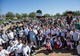 Celebración de una actividad de la Semana de Extremadura en la Escuela en Badajoz el año pasado.
