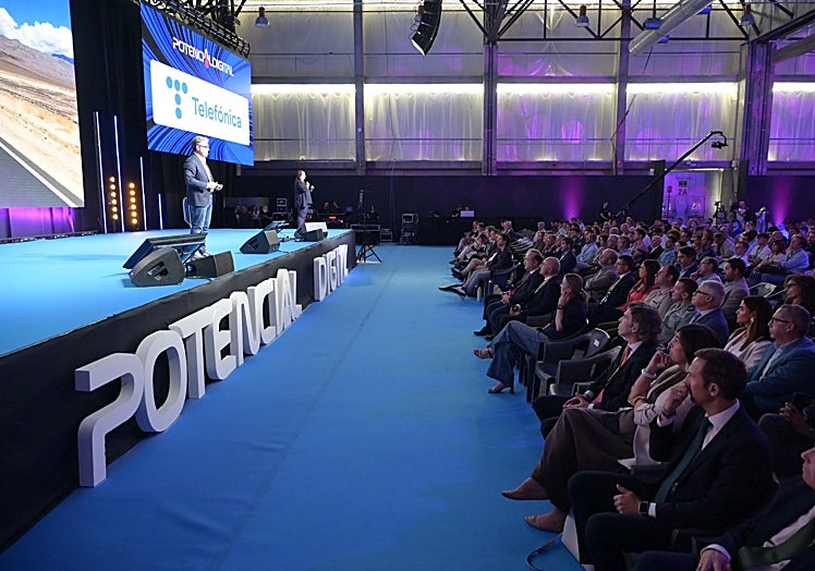 El divulgador Marc Vidal, durante la conferencia inaugural.