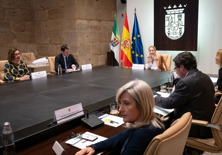 La creación de la universidad privada sigue adelante con el informe desfavorable de los servicios jurídicos de la Junta