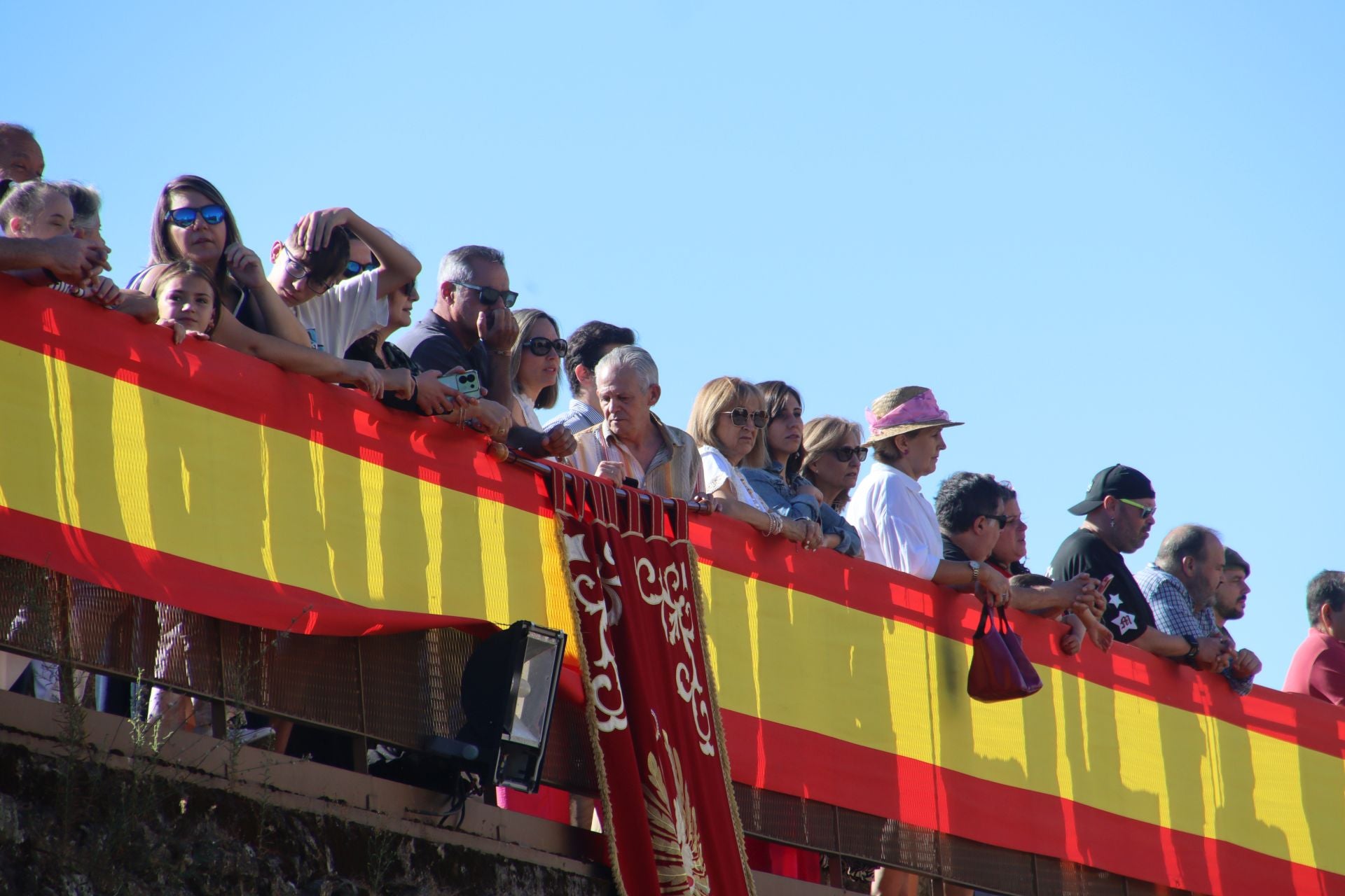 Fotos | Las mejores imágenes de la jura de bandera civil en Plasencia