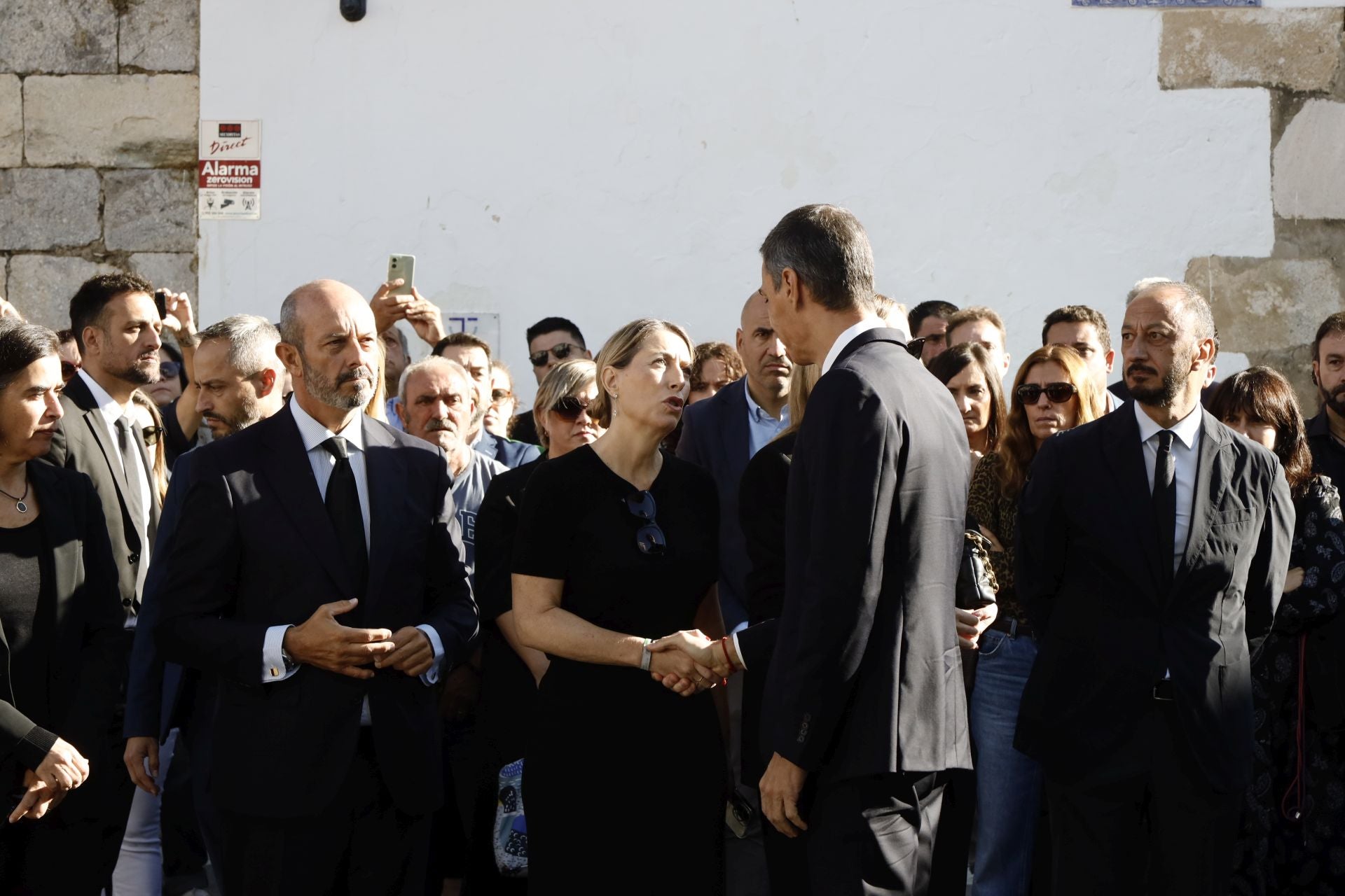 Cientos de personas despiden a Guillermo Fernández Vara en Olivenza