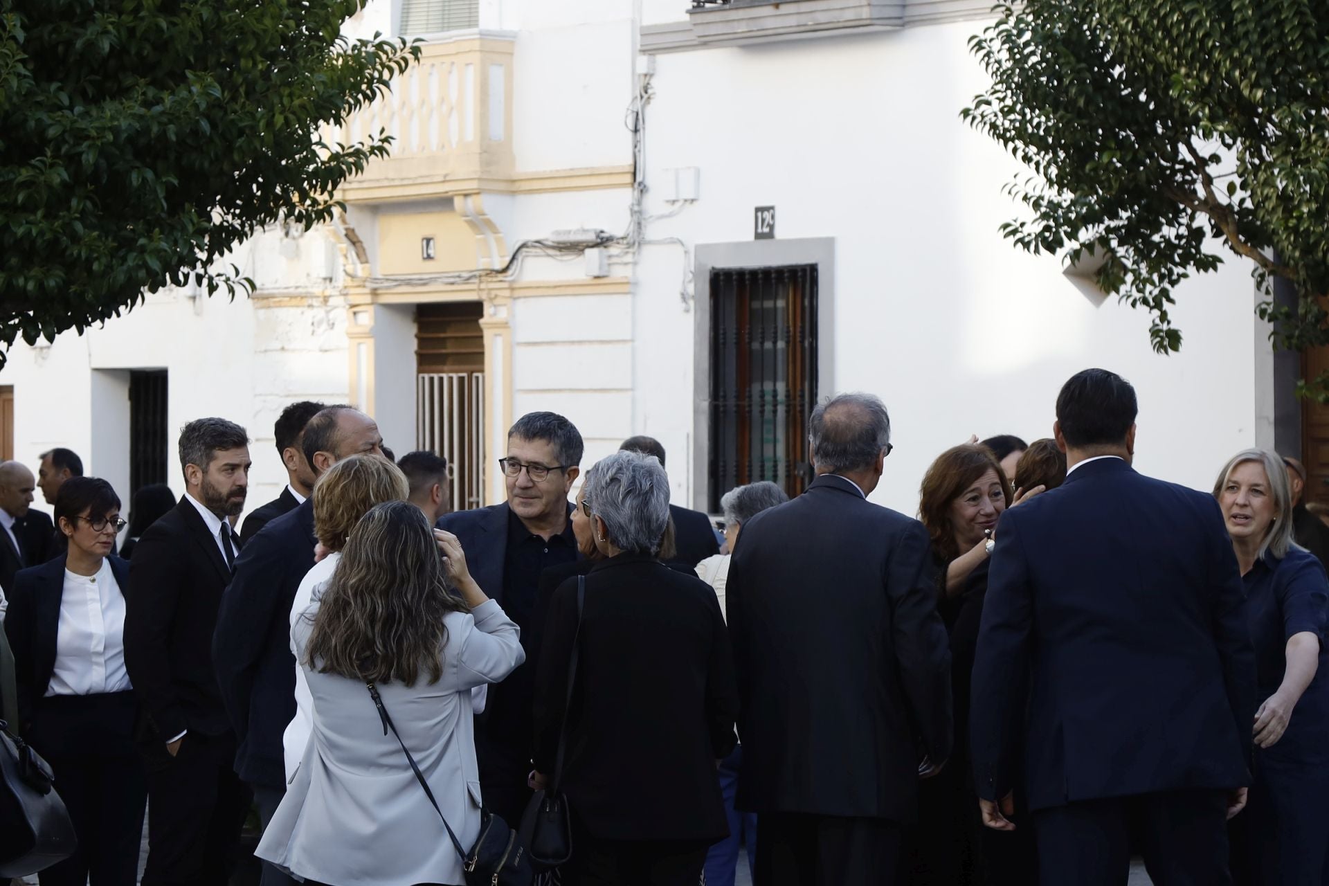Cientos de personas despiden a Guillermo Fernández Vara en Olivenza