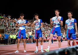 El relevo 4x400 del Capex con José Calderón, Daniel López, David Barroso y Andrés Cortés.