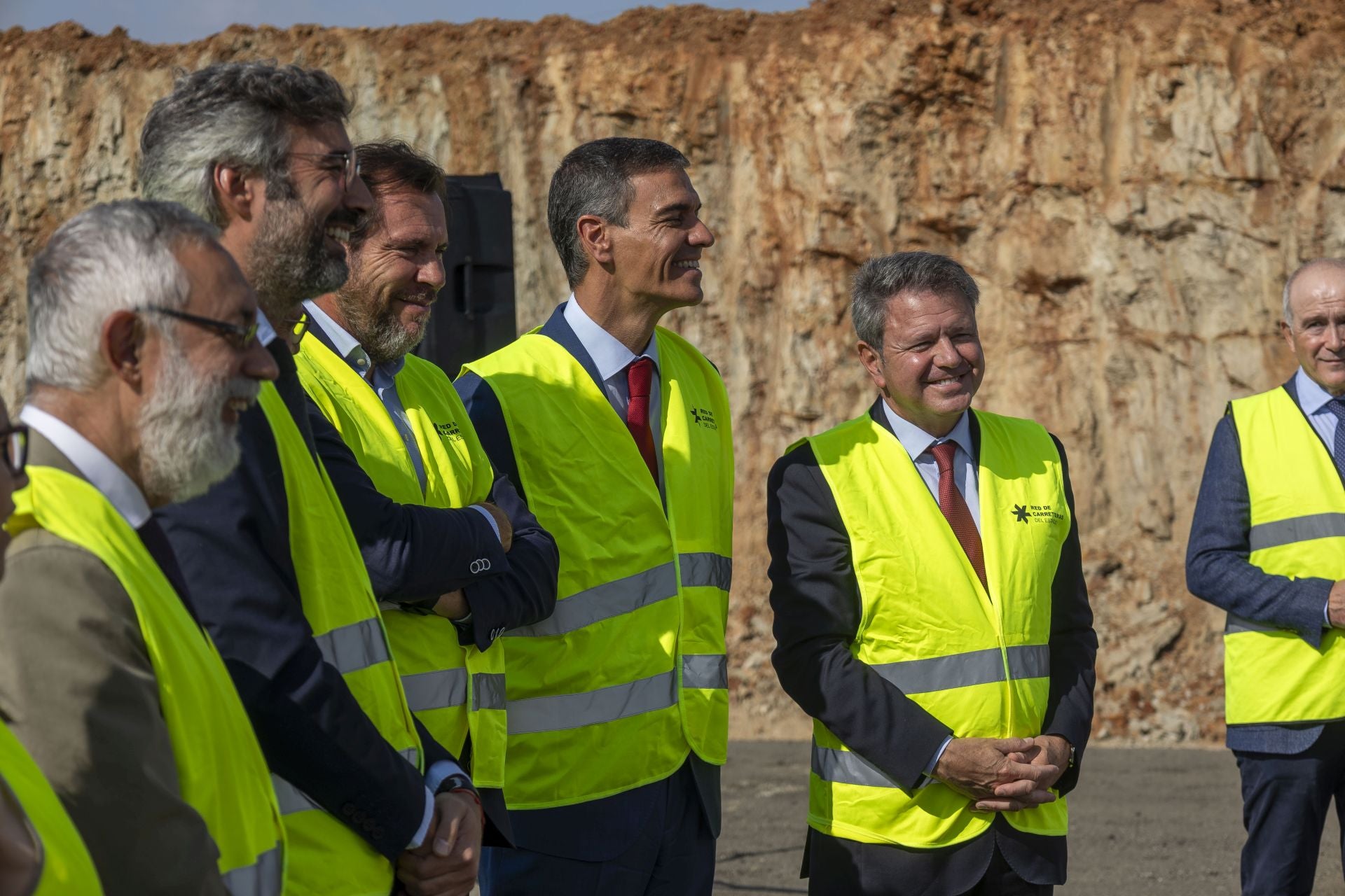 Fotos | Pedro Sánchez y Óscar Puente visitan las obras de la A-58, que unirá Badajoz y Cáceres