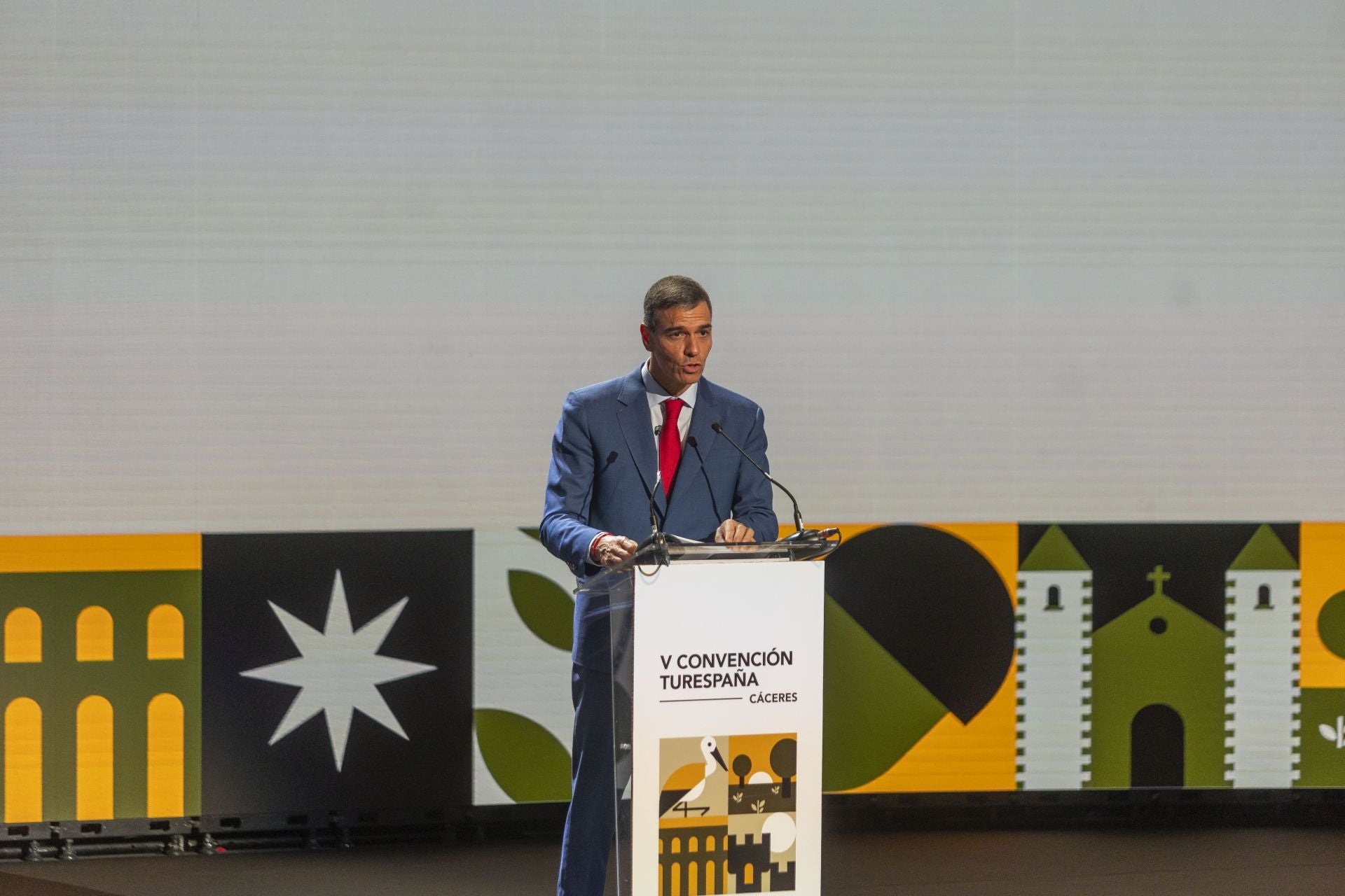 Fotos | La intervención de Pedro Sánchez en Turespaña, en imágenes