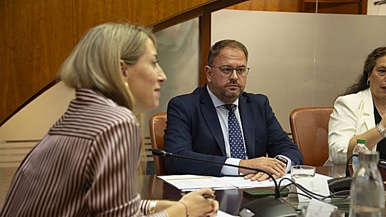 Junta y Ayuntamiento se ponen de acuerdo para construir 136 viviendas de promoción pública en Mérida