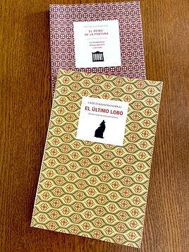 Los libros 'extremeños' de László y Peter.