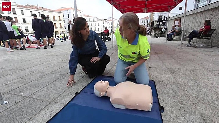 Así se hace una RCP, paso a paso