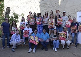 Foto de familia de los ganadores del concurso de desayunos.