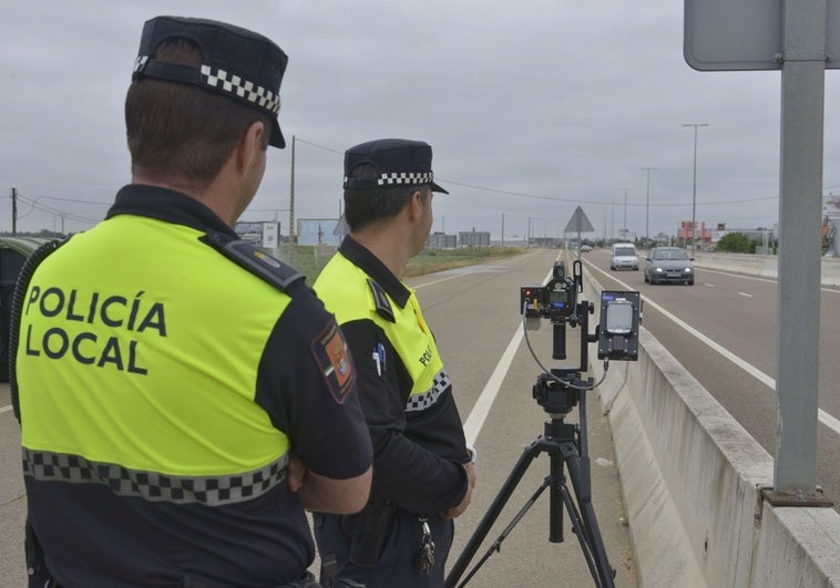 A escena de nuevo un radar móvil de Mérida, que se colocará en diversas zonas desde esta semana