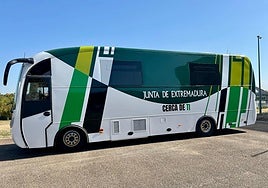 Imagen del autobús que informará de las ayudas