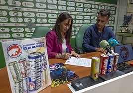 Carlos Ordóñez, en la firma del acuerdo de patrocinio con Enerdrink.