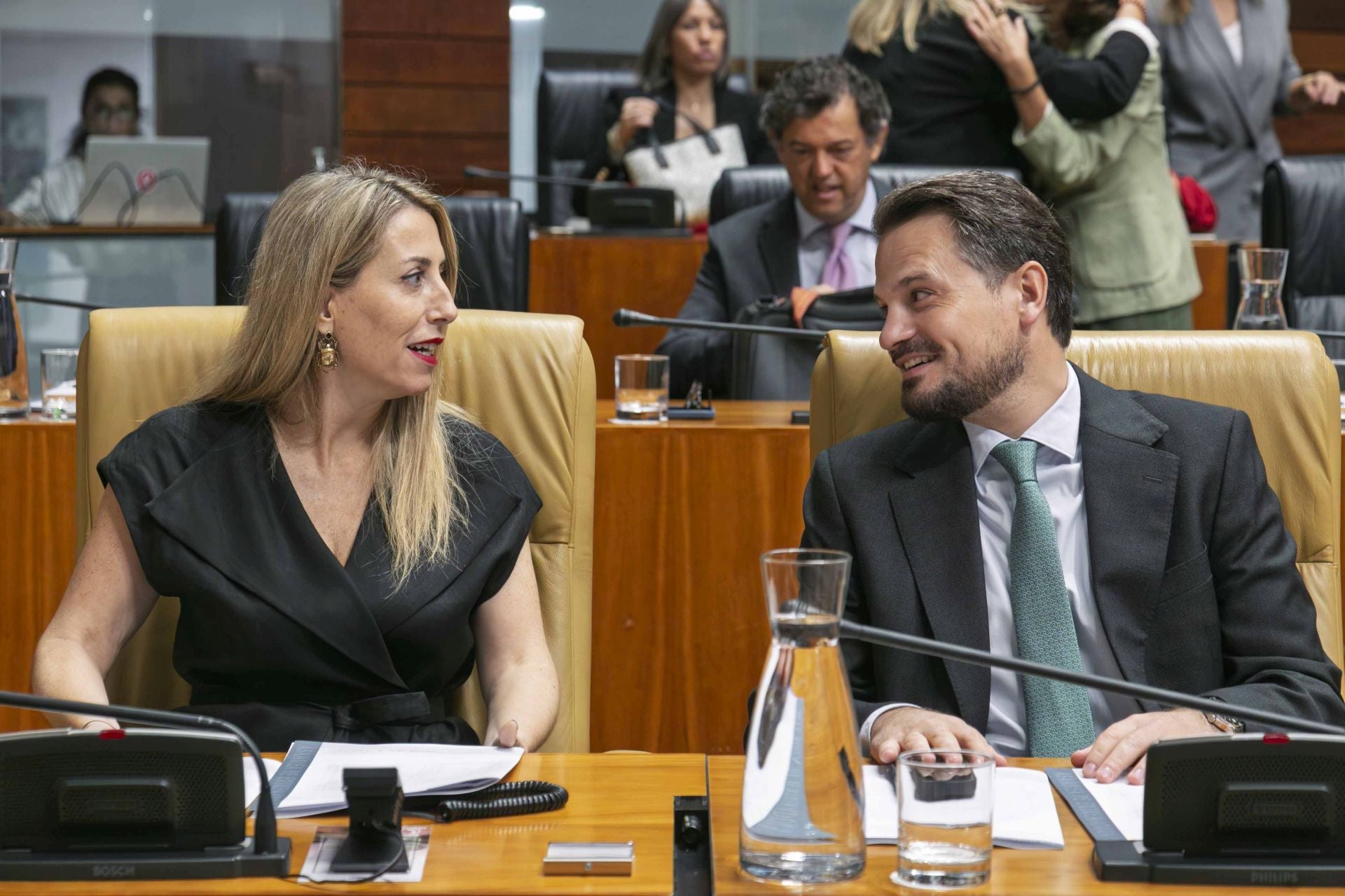 El pleno de la Asamblea de Extremadura, en imágenes