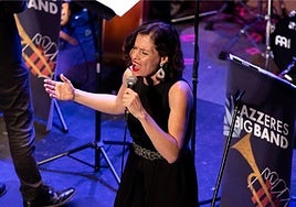 Mili Vizcaíno, en un concierto de los Jazzeres Big Band.