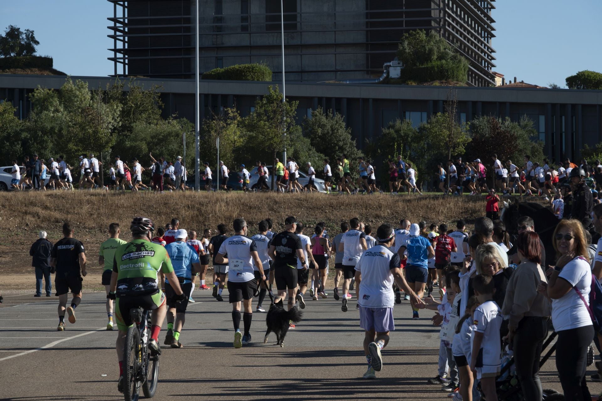 La &#039;Ruta 091&#039; de la Policía Nacional en Badajoz