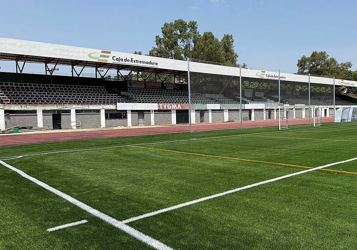 El Estadio Municipal Francisco Gil Valle está incluido en el pliego de condiciones.