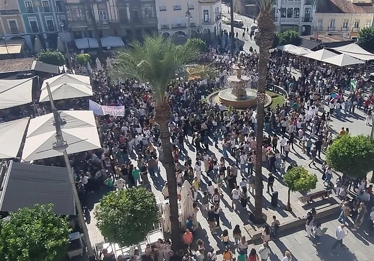 Los sindicatos aplazan la huelga docente del 7 de noviembre ante el adelanto electoral