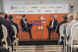 José Orantos y Daniel Cuevas un momento del encuentro.