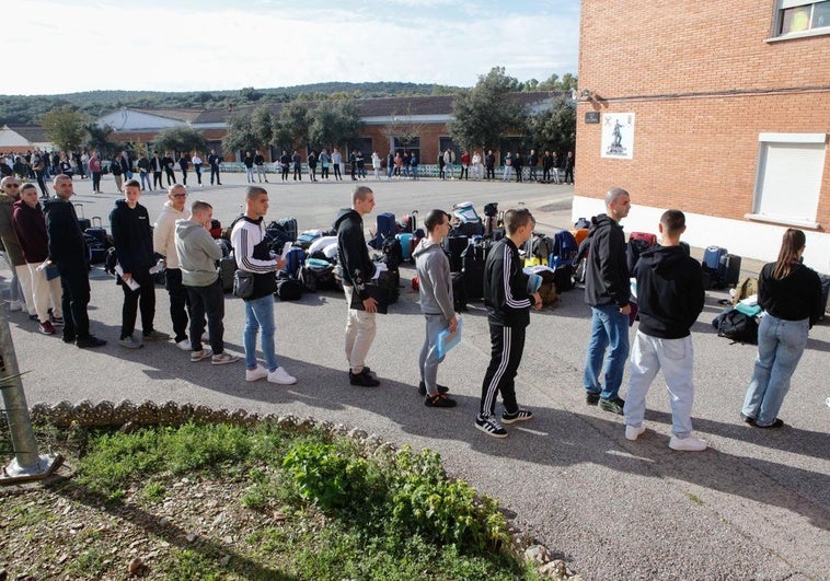 1.600 nuevos alumnos se incorporan este lunes al Cefot de Cáceres