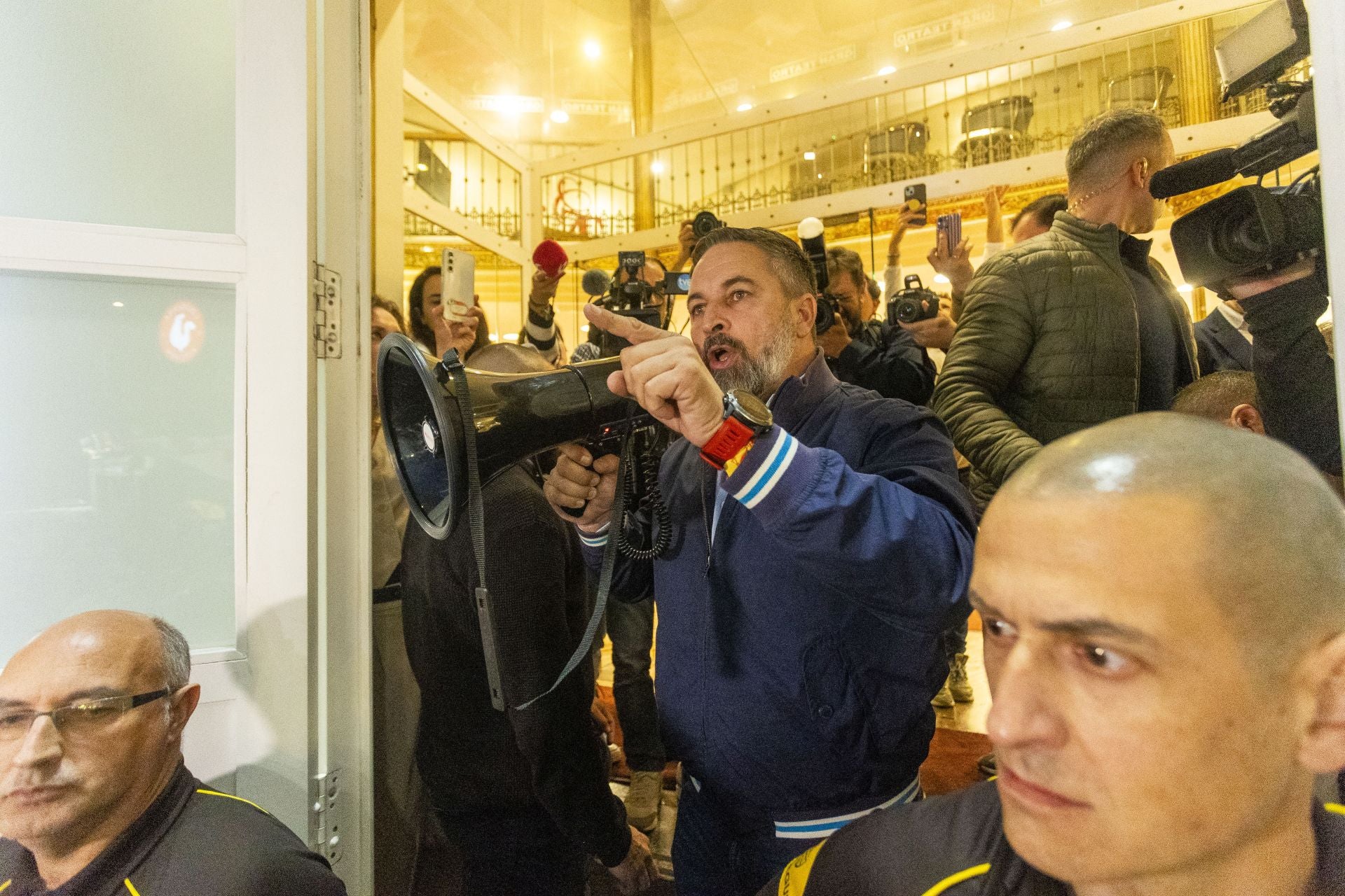 El primer acto de precampaña de Vox en Extremadura, en imágenes