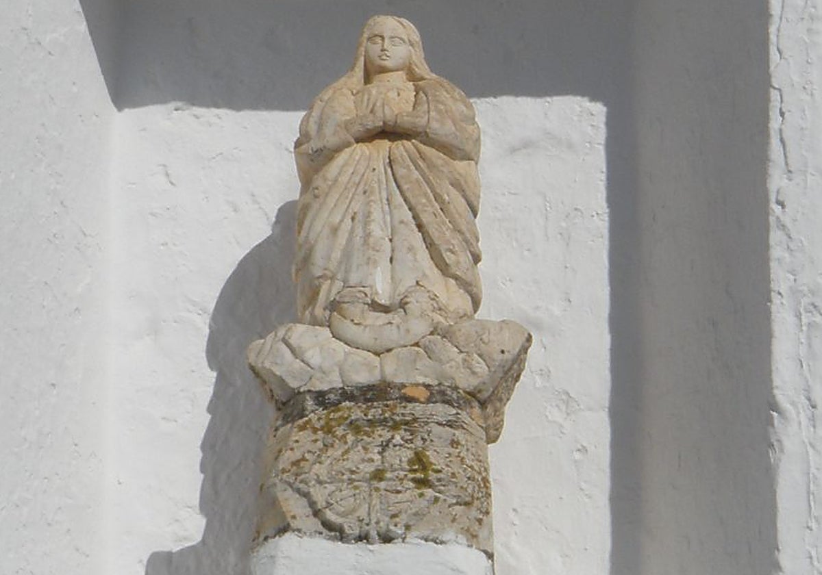 Escultura robada de la Virgen del Buen Suceso, en Fuente del Maestre.