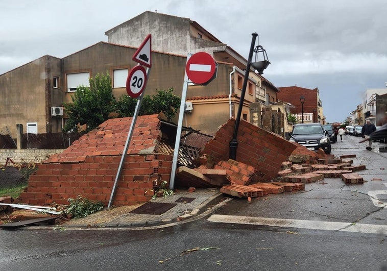 El Ayuntamiento de La Zarza pide ayudas a la Junta y al Gobierno por los daños del temporal