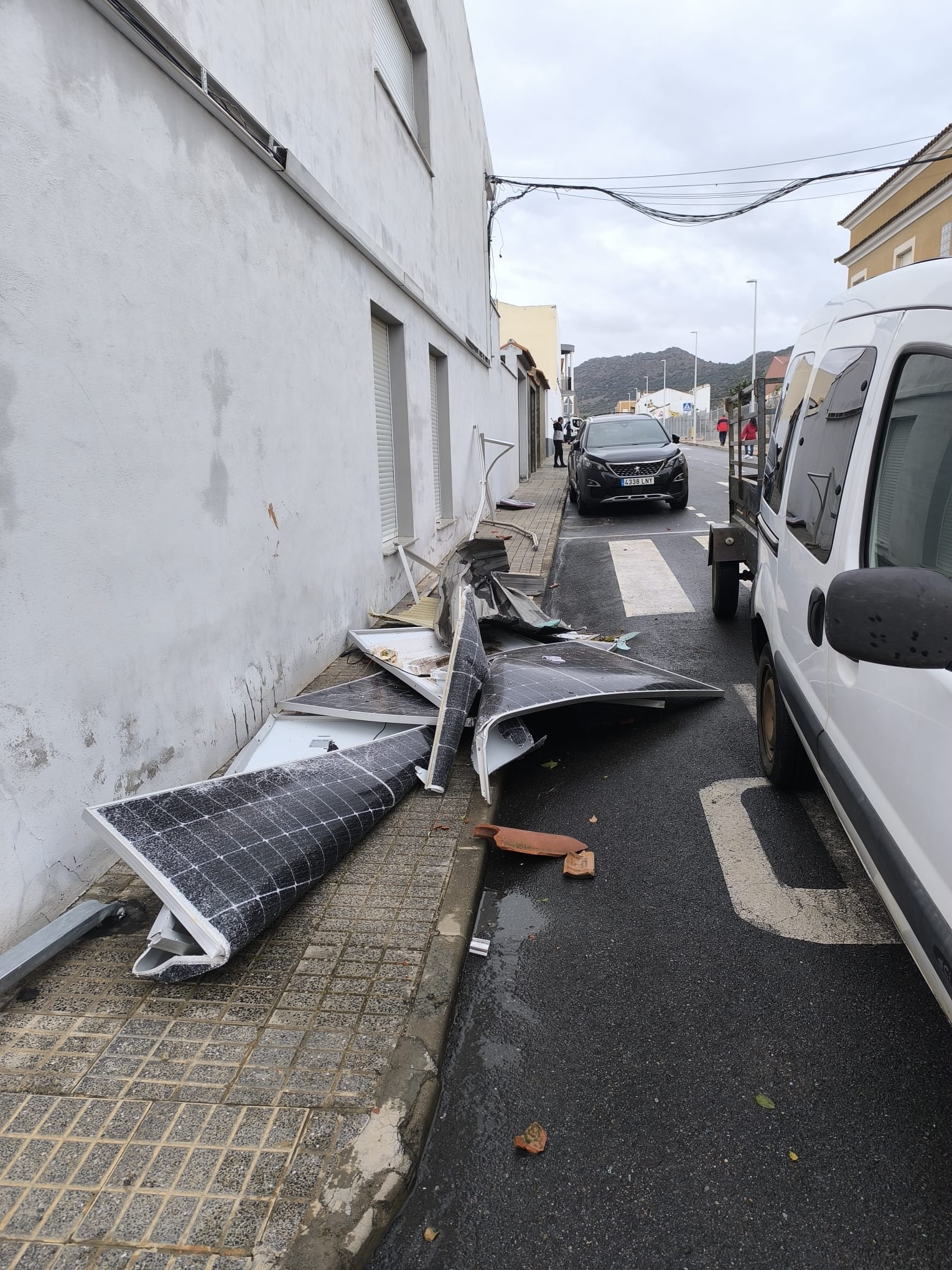 Fotos | Un &#039;pequeño&#039; tornado causa destrozos en La Zarza